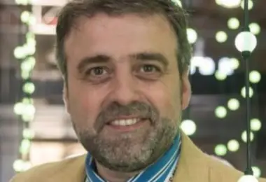 "Tenemos que aprender del futuro"