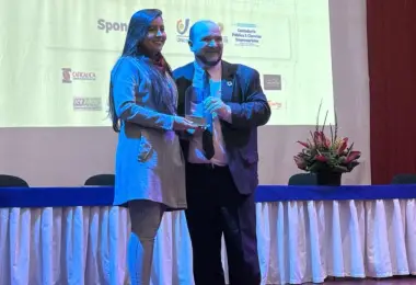 El Prof. Julián D' Angelo representó al CEDESO en importante congreso internacional en Colombia