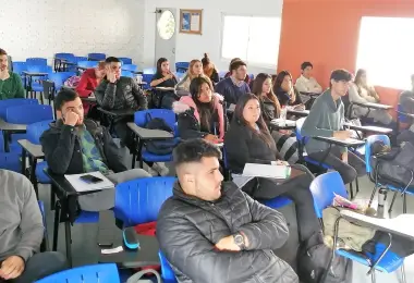 Empresarios a la universidad