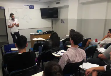 Vilariño visitó comisión de Negocios Internacionales