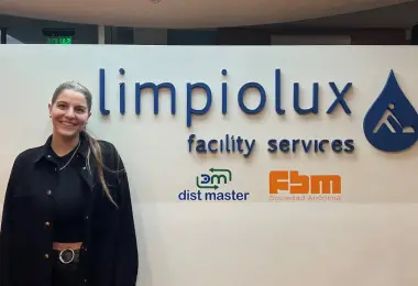 Oriana Bangert se suma como pasante en Limpiolux