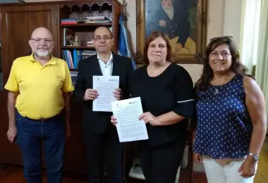 EAN y la UNR firmaron un convenio de cooperación