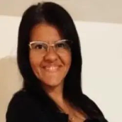 Carina Suriano.jpg